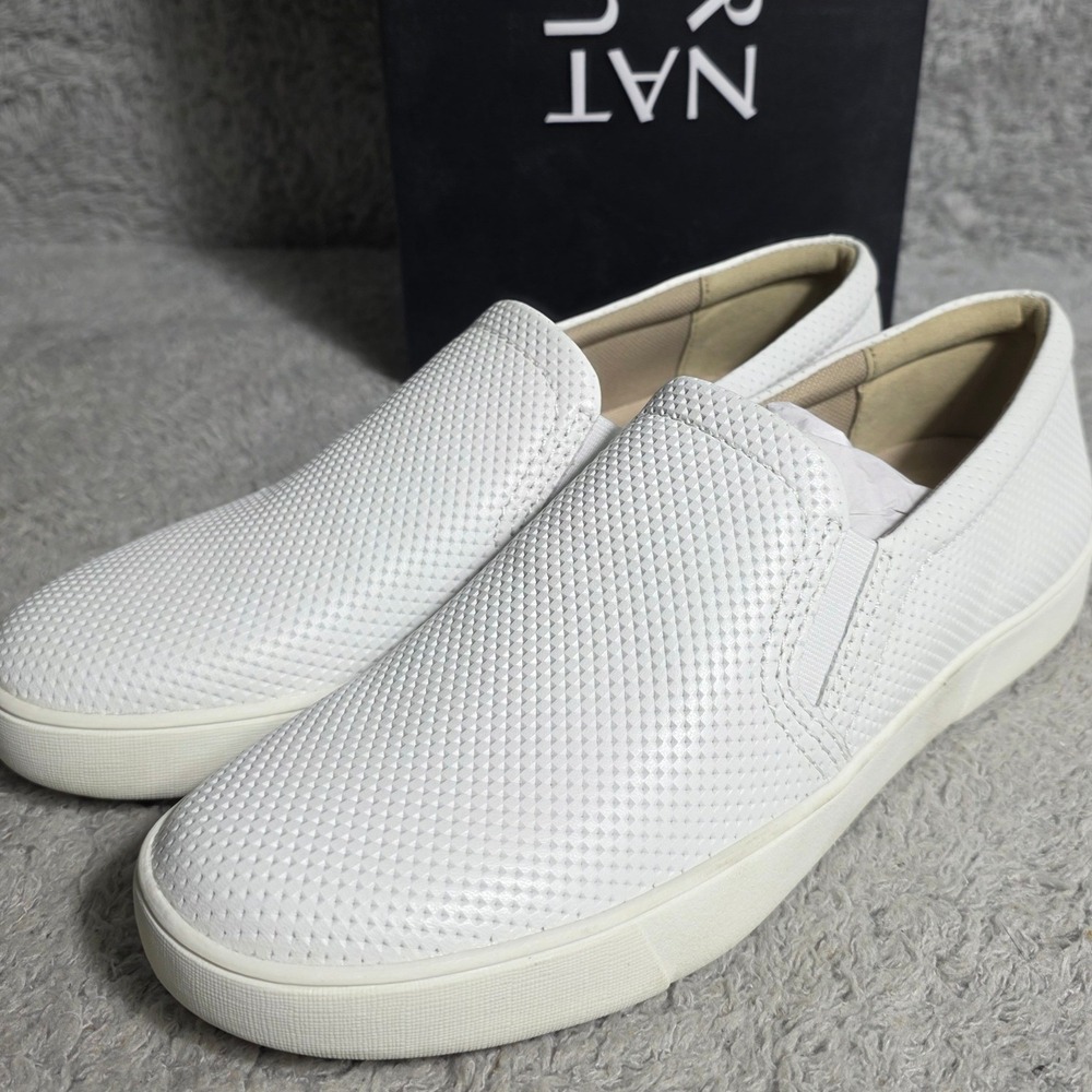 Naturalizer Marianne White Leather Perforated Slip On Sneakers Women 9.5 NEW